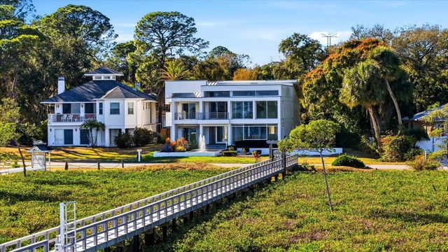 1405 N BAYSHORE DRIVE, Safety Harbor, FL 34695