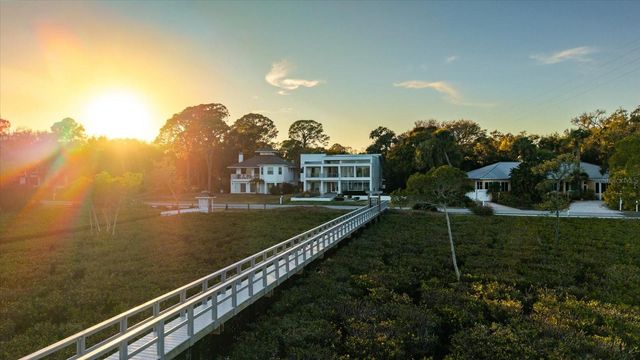 1405 N BAYSHORE DRIVE, Safety Harbor, FL 34695