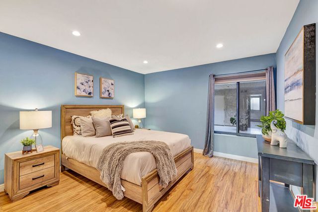 1900 Vine Street 103, Los Angeles, CA 90068