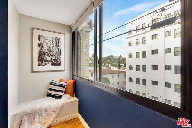 1900 Vine Street 103, Los Angeles, CA 90068