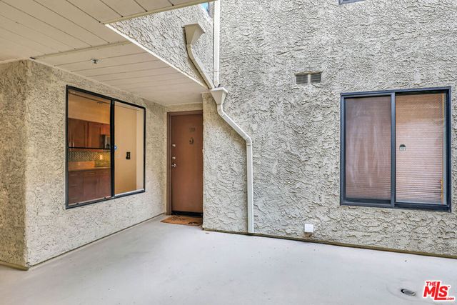 1900 Vine Street 103, Los Angeles, CA 90068