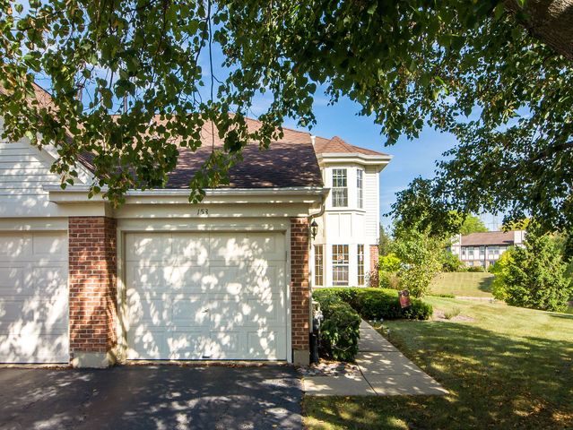 153 E Fabish Drive 153, Buffalo Grove, IL 60089