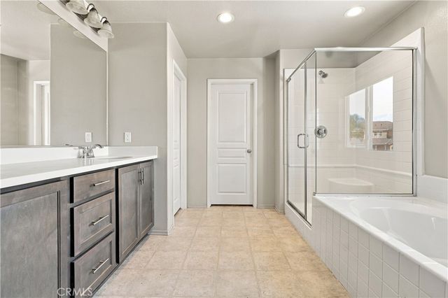 30545 Falcon Nest, Menifee, CA 92584
