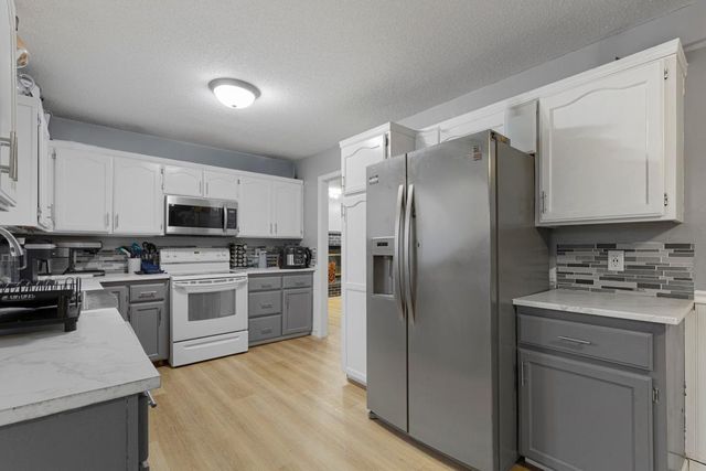 4406 Newcastle Lane NW, Rochester, MN 55901