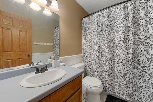 4406 Newcastle Lane NW, Rochester, MN 55901