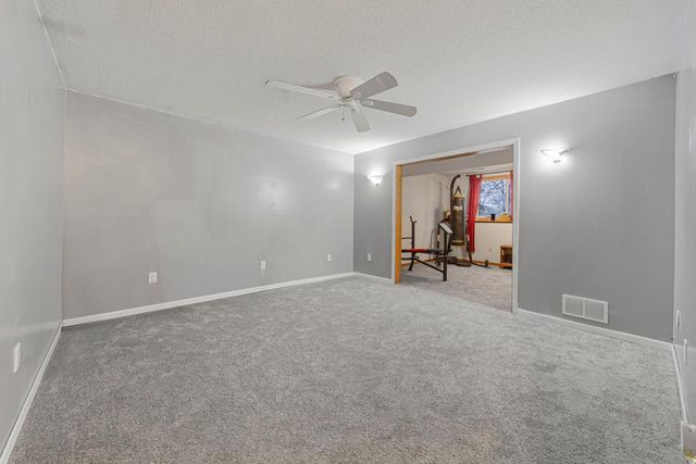 4406 Newcastle Lane NW, Rochester, MN 55901