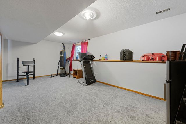 4406 Newcastle Lane NW, Rochester, MN 55901