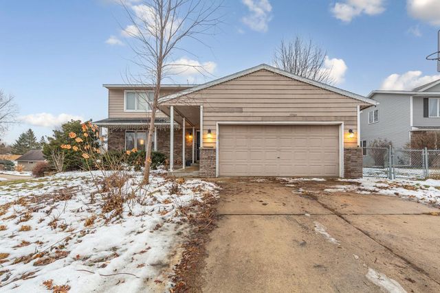 4406 Newcastle Lane NW, Rochester, MN 55901