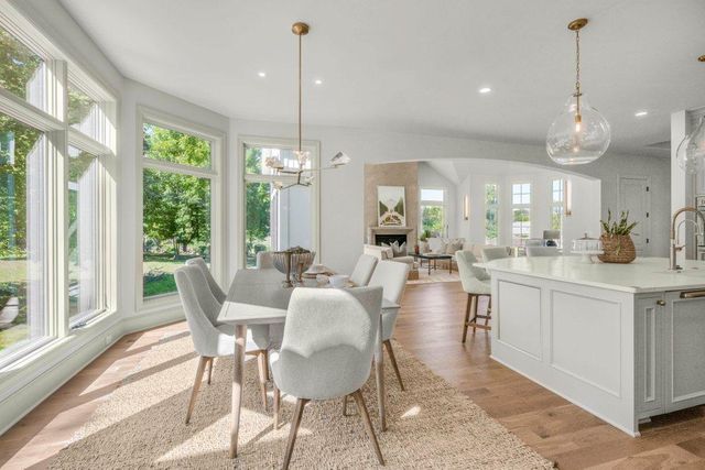 285 North Shore Drive, Minnetrista, MN 55364