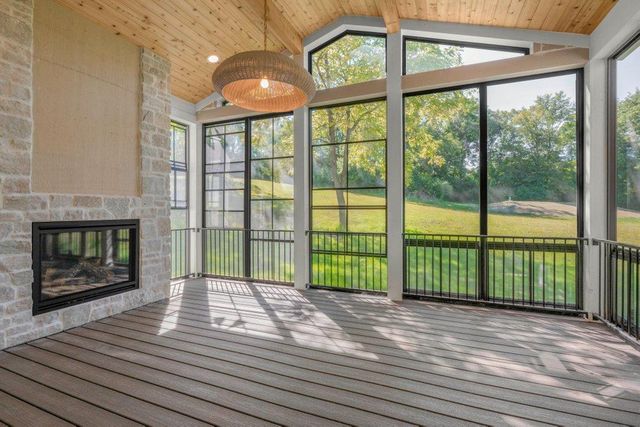 285 North Shore Drive, Minnetrista, MN 55364