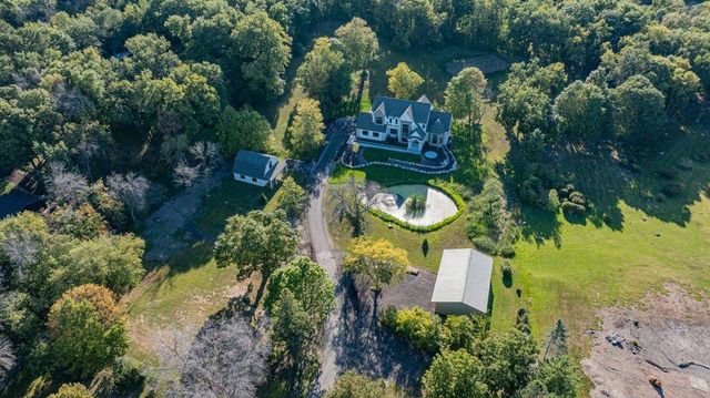 285 North Shore Drive, Minnetrista, MN 55364