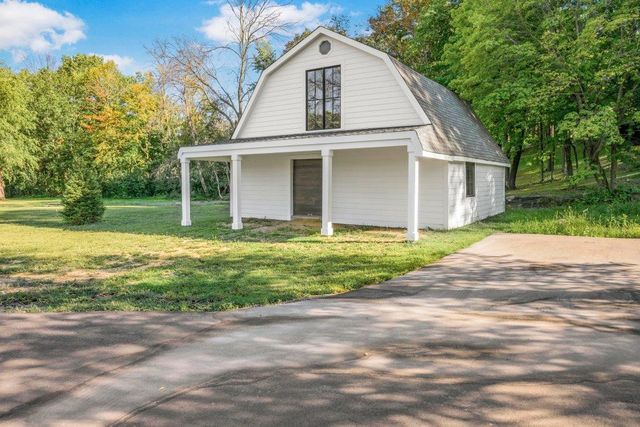 285 North Shore Drive, Minnetrista, MN 55364