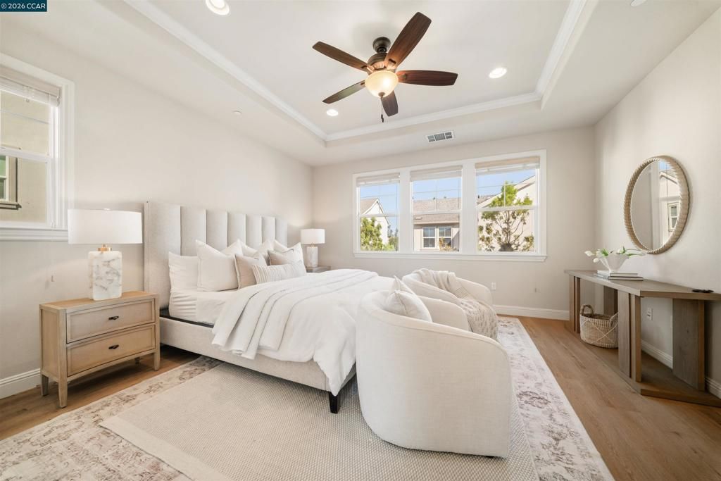 Image 12 of property listing at 4316 Sunset View Dr, Dublin, CA 94568