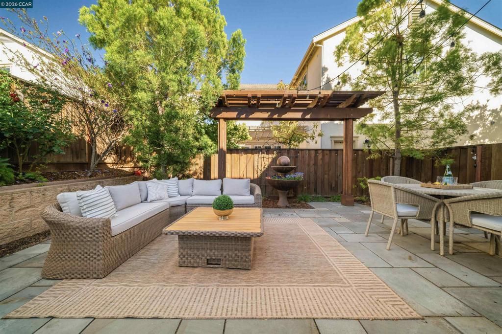 Image 18 of property listing at 4316 Sunset View Dr, Dublin, CA 94568