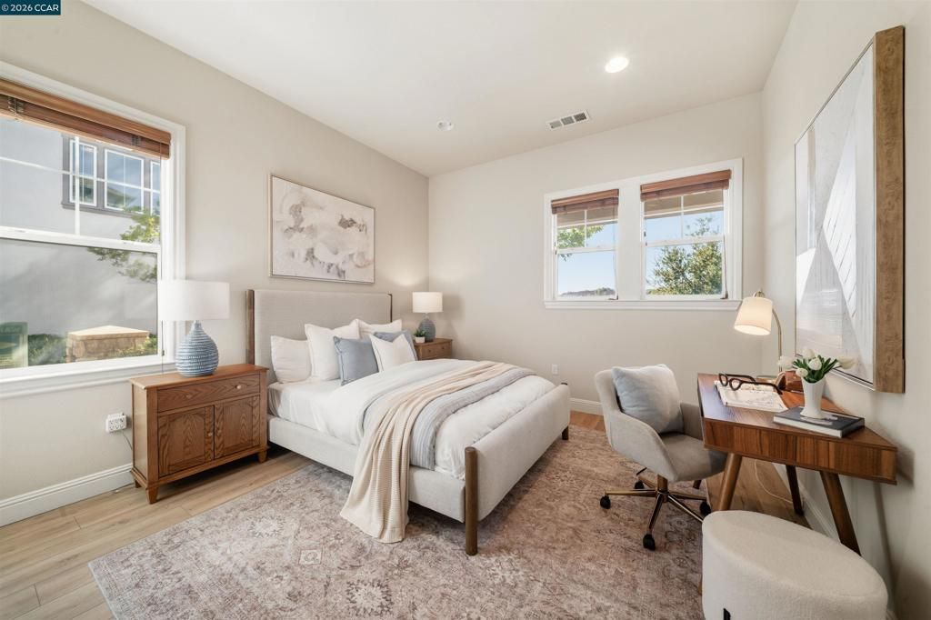 Image 9 of property listing at 4316 Sunset View Dr, Dublin, CA 94568