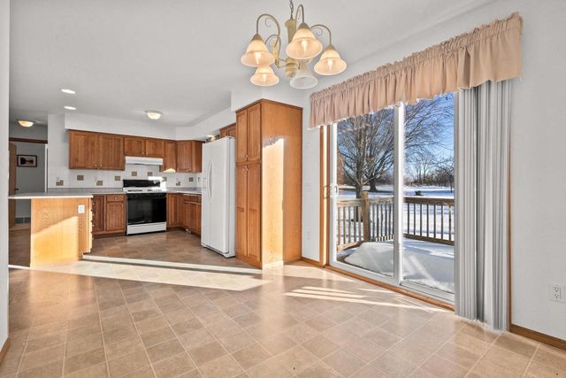 3286 COUNTY ROAD E, Omro, WI 54963