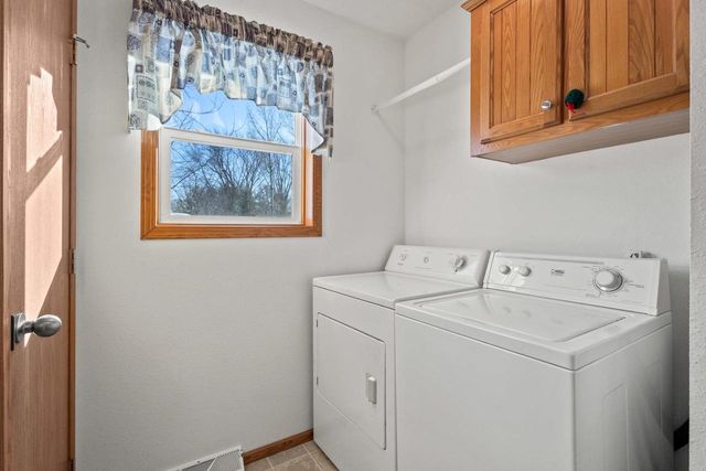 3286 COUNTY ROAD E, Omro, WI 54963