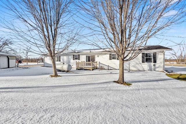 3286 COUNTY ROAD E, Omro, WI 54963