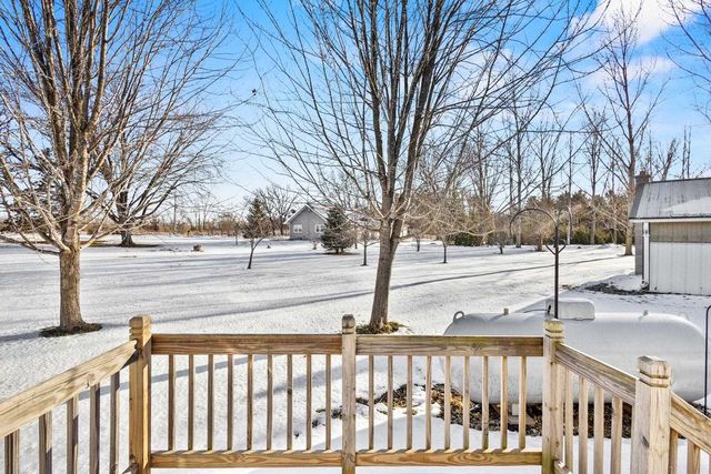 3286 COUNTY ROAD E, Omro, WI 54963