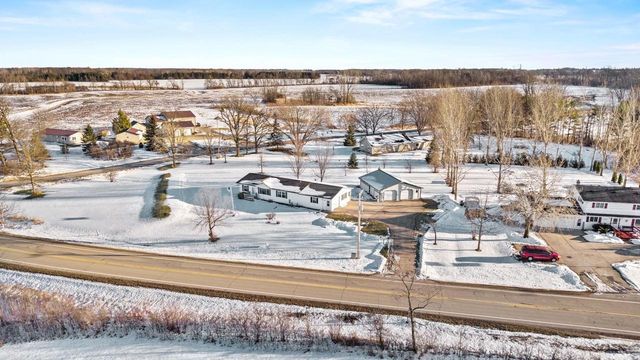 3286 COUNTY ROAD E, Omro, WI 54963