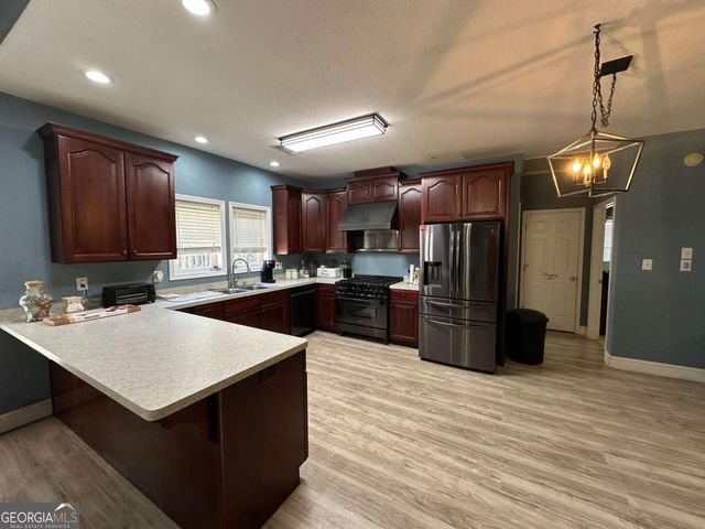 404 Old Brock Road, Rockmart, GA 30153