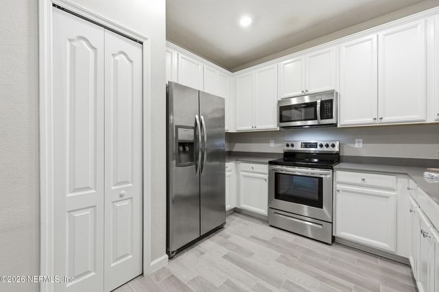 2552 SANDY DUNE Drive, Jacksonville, FL 32233