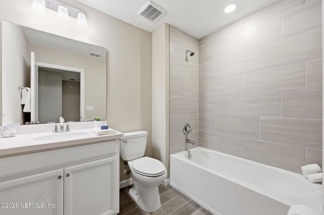 2552 SANDY DUNE Drive, Jacksonville, FL 32233