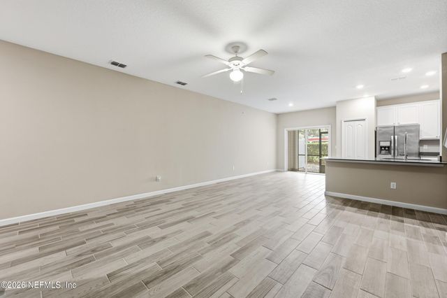 2552 SANDY DUNE Drive, Jacksonville, FL 32233