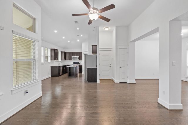 1765 Rowdy LOOP 47, Leander, TX 78641