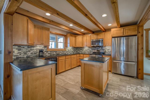 2262 Grandview Peaks Drive, Nebo, NC 28761