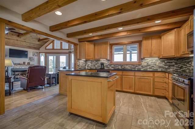 2262 Grandview Peaks Drive, Nebo, NC 28761