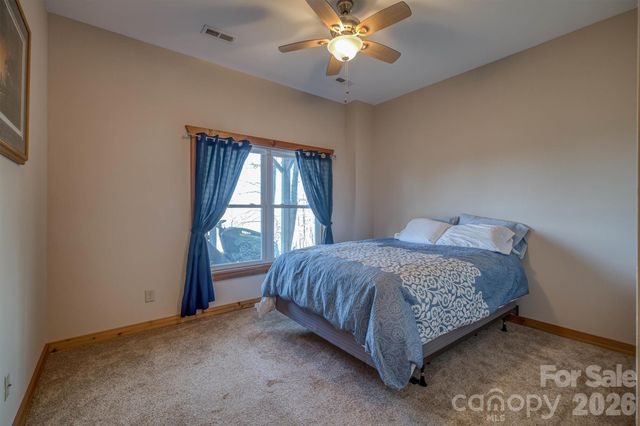 2262 Grandview Peaks Drive, Nebo, NC 28761