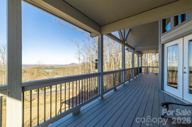2262 Grandview Peaks Drive, Nebo, NC 28761