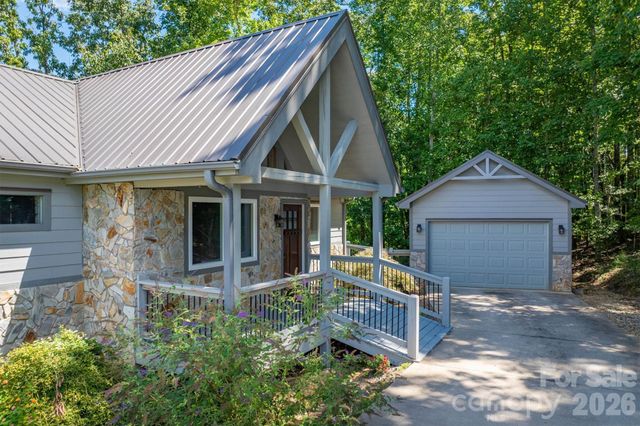 2262 Grandview Peaks Drive, Nebo, NC 28761