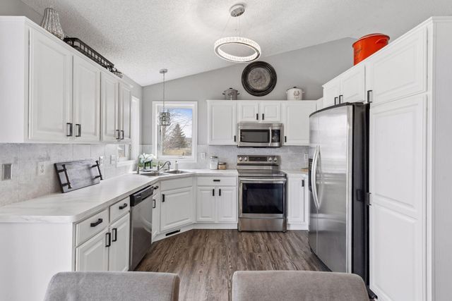 216 Winkler Trail, Cologne, MN 55322