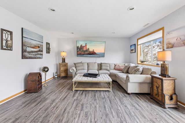 216 Winkler Trail, Cologne, MN 55322