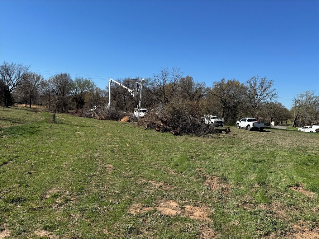 165 County Road 4896, Boyd, TX 76234