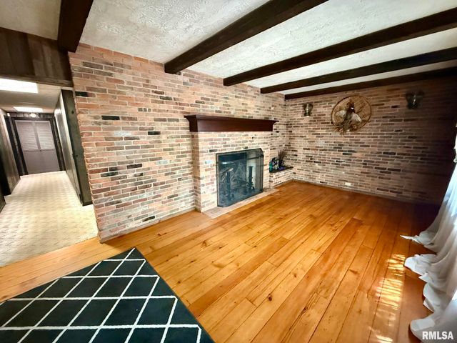 2452 S 5TH Street, Springfield, IL 62703