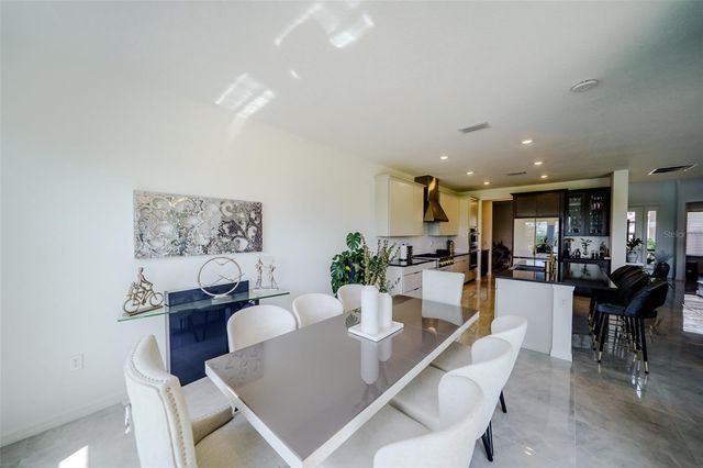 9121 RADIANT CIRCLE, Sarasota, FL 34241