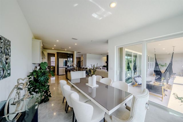 9121 RADIANT CIRCLE, Sarasota, FL 34241