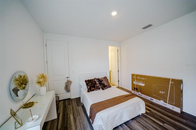 9121 RADIANT CIRCLE, Sarasota, FL 34241