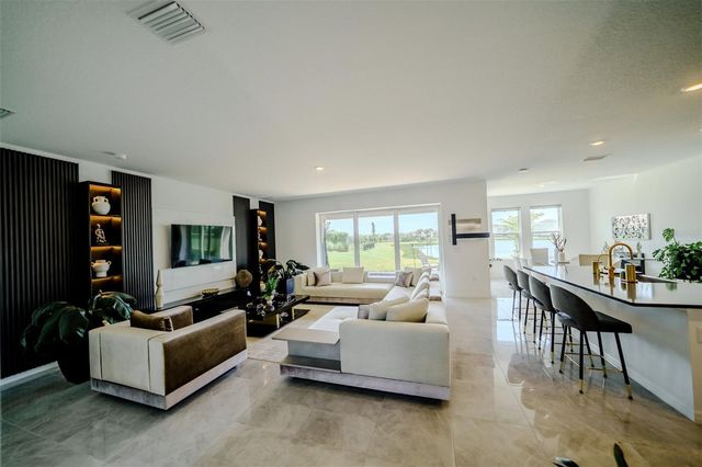 9121 RADIANT CIRCLE, Sarasota, FL 34241
