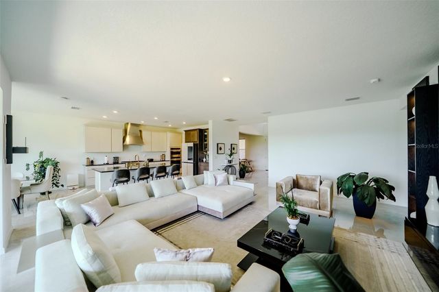 9121 RADIANT CIRCLE, Sarasota, FL 34241
