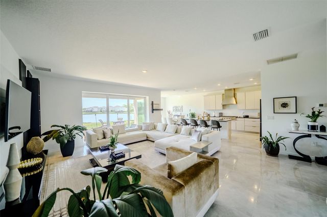 9121 RADIANT CIRCLE, Sarasota, FL 34241