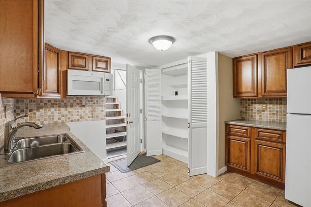 108 Hilton Avenue, East Providence, RI 02915