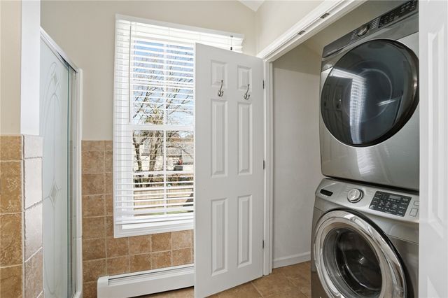 108 Hilton Avenue, East Providence, RI 02915