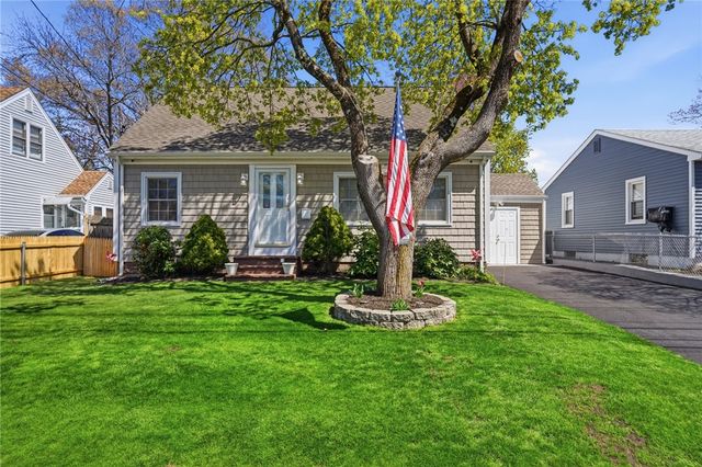 108 Hilton Avenue, East Providence, RI 02915