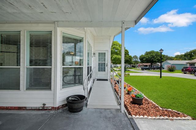 1203 GRANADA COURT, Lady Lake, FL 32159