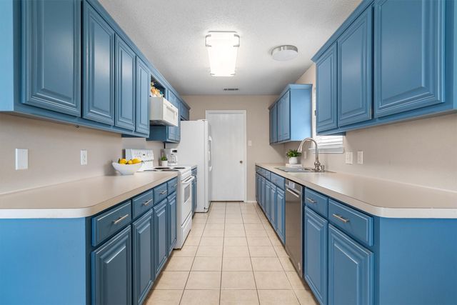 8601 Stetson Drive, Fort Worth, TX 76244