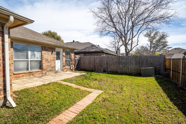 8601 Stetson Drive, Fort Worth, TX 76244